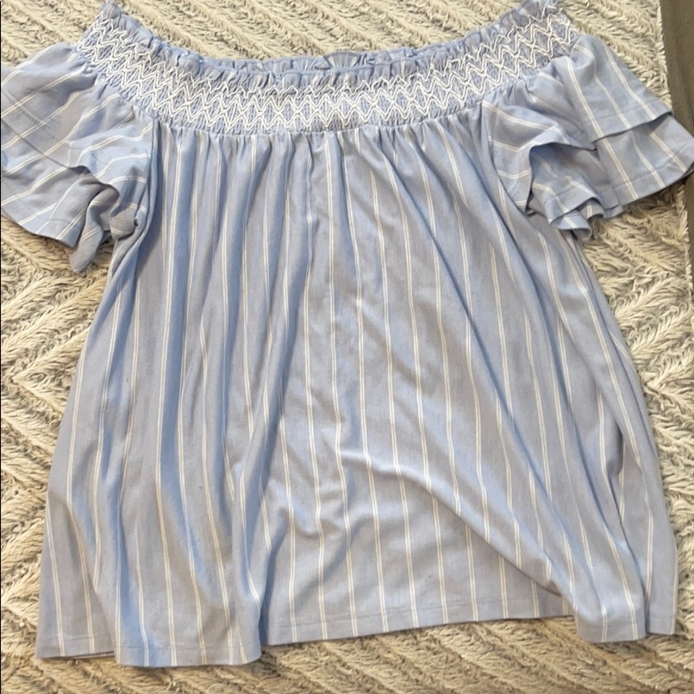 American Eagle off the shoulder top